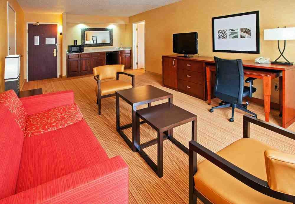 Courtyard Indianapolis At The Capitol Otel Dış mekan fotoğraf